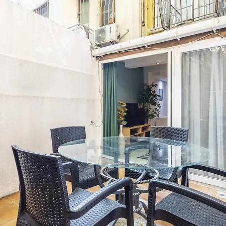 Central Flat Close To Shopping Malls In Sisli Lägenhet Istanbul