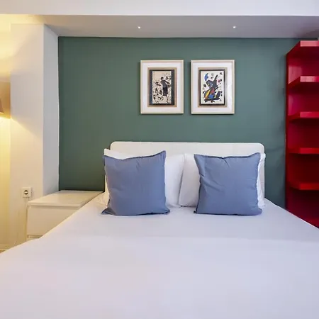 Central Flat Close To Shopping Malls In Sisli Apartment